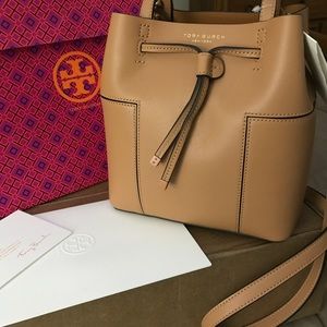 Tory burch bucket bag